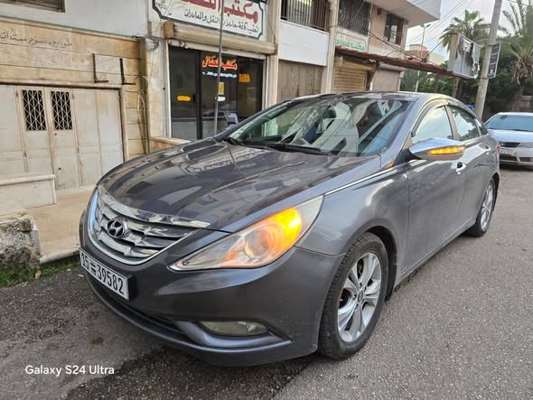 Hyundai Sonata 2011 - صورة 5
