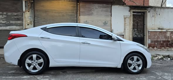 هيوندائي افانتي 2012 - صورة 4