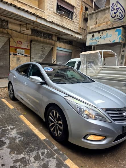 هيونداي آزيرا غراند 2011 - صورة 4