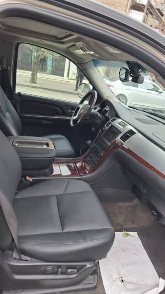 كاديلاك اسكاليد 2009 - صورة 2