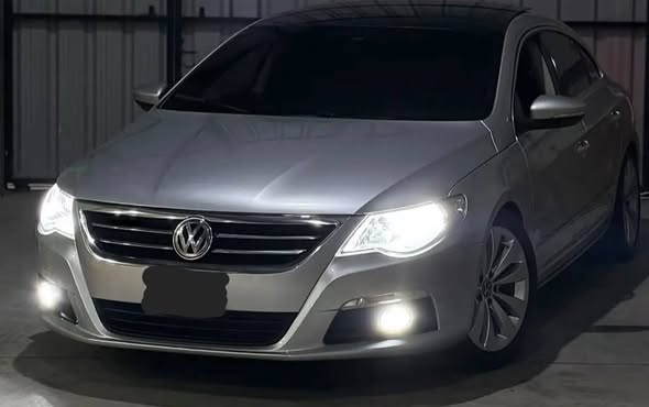 Volkswagen Passat cc 2010 - صورة 2