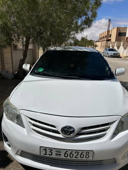 تويوتا كورولا 2012 - صورة 2