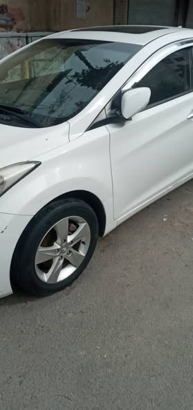 هونداي إلنترا 2012 - صورة 1