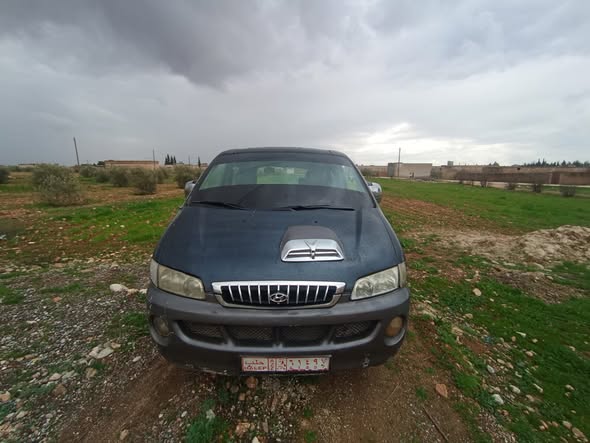 هيونداي ستاركس 2002 - صورة 2