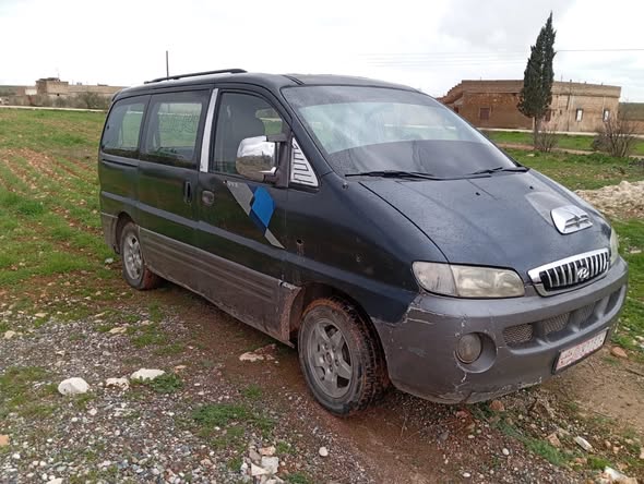 هيونداي ستاركس 2002 - صورة 3