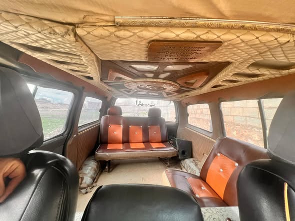 هيونداي ستاركس 2005 - صورة 4