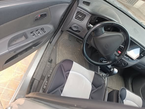 كيا ريو 2008 - صورة 3