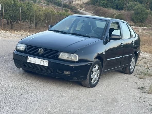 Volkswagen بولو 2000 - صورة 1