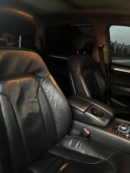 أودي Q7 2008 - صورة 2