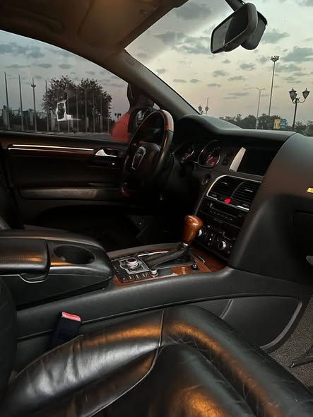 أودي Q7 2008 - صورة 3