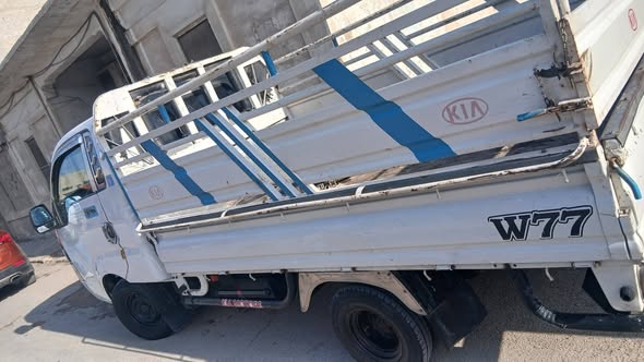 كيا ٢٧٠٠ 2009 - صورة 3