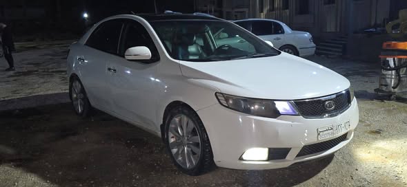 كيا فورتي 2011 - صورة 2