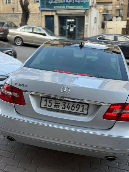 مرسيدس-بنز E300 2013 - صورة 2