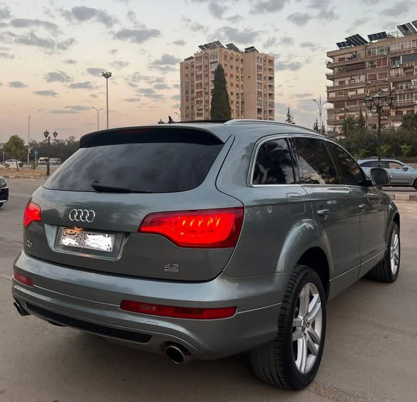 أودي Q7 2008 - صورة 2