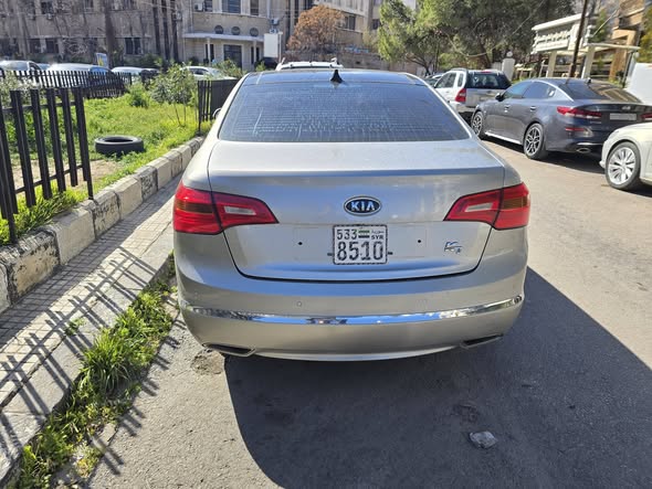 كيا k7 2011 - صورة 2