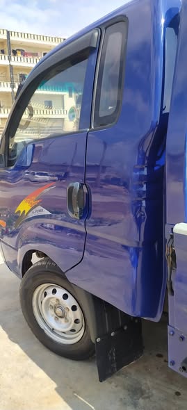 كيا بانغو 2011 - صورة 2