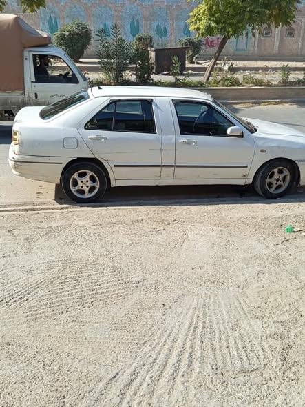 شيري شمعة عريضة 2001 - صورة 1