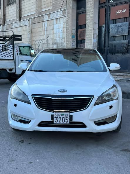 كيا كادينزا 2012 - صورة 1