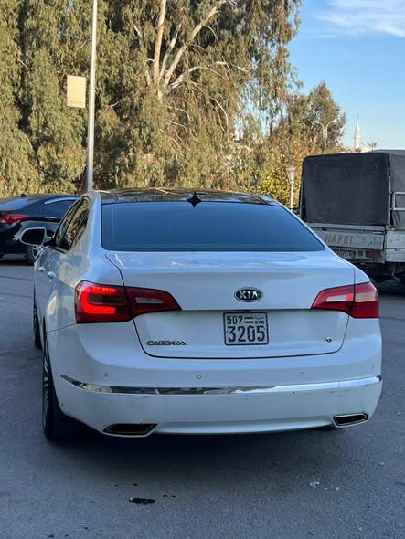 كيا كادينزا 2012 - صورة 3