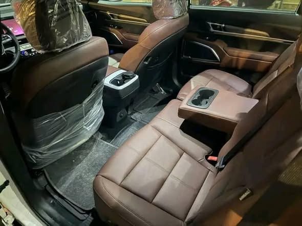 كيا تيلورايد 2025 - صورة 2