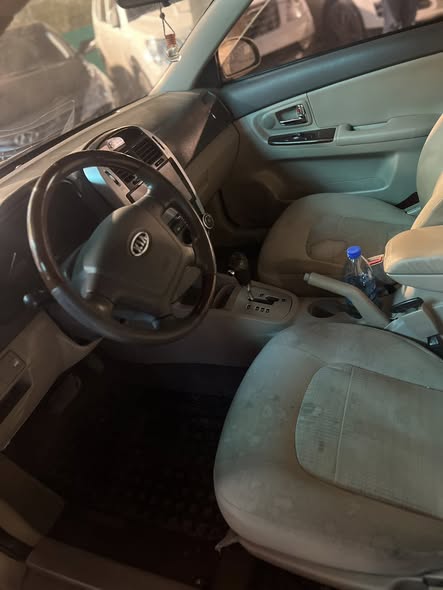 كيا سيراتو 2008 - صورة 4