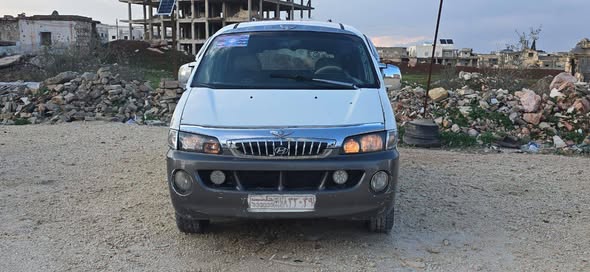 هيونداي ستاريكس 1999 - صورة 2