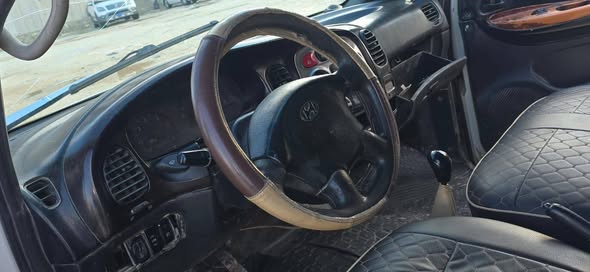 هيونداي ستاريكس 1999 - صورة 4