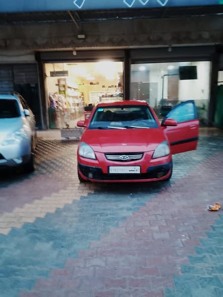 كيا ريو 2008 - صورة 1