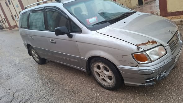 هيونداي تراجيت 2003 - صورة 4