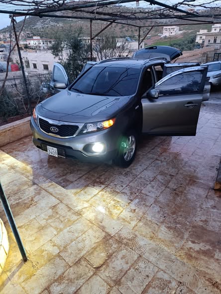 كيا سورينتو 2010 - صورة 4