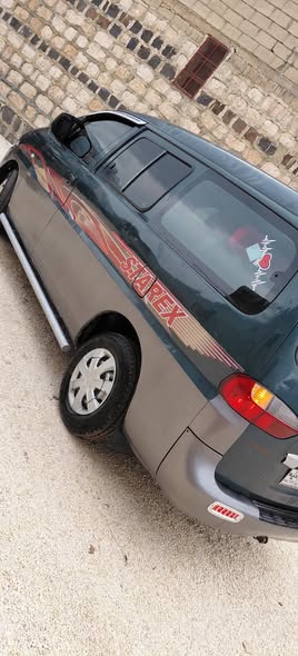 فان ستاريكس 2003 - صورة 3