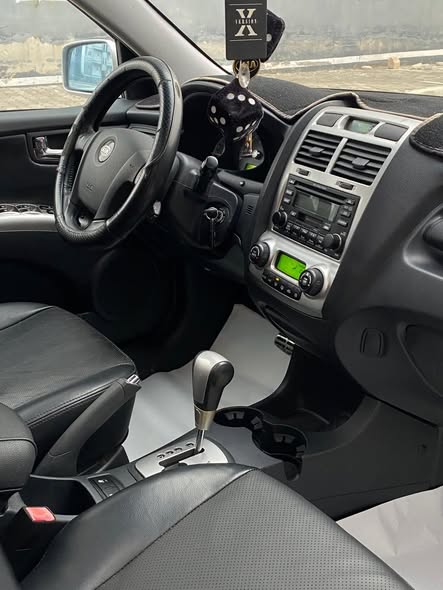 كيا سبورتاج 2007 - صورة 4