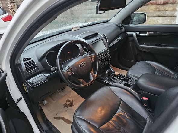 كيا سورينتو 2014 - صورة 4