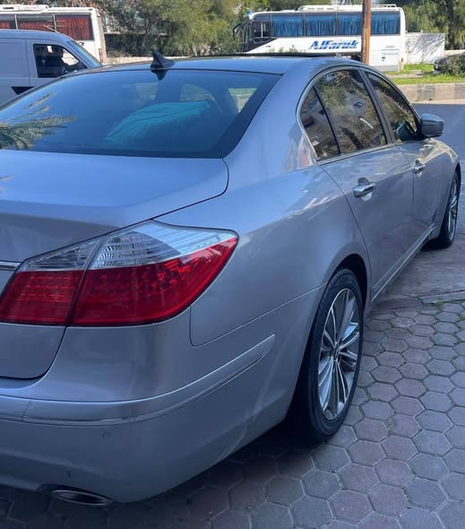 هونداي جنسس 2011 - صورة 3