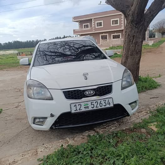 كيا ريو 2010