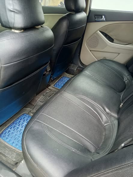 كيا اوكتما 2011 - صورة 2