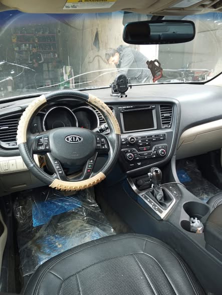 كيا اوكتما 2011 - صورة 4