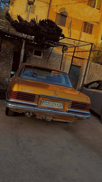 مرسيدس بنز 280SE 1976 - صورة 2