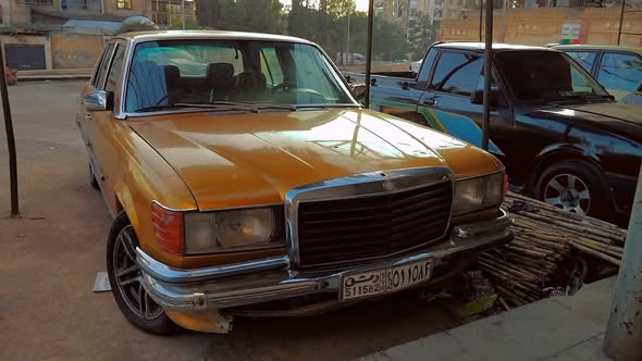 مرسيدس بنز 280SE 1976 - صورة 4