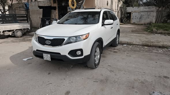 كيا سيرنتو 2012 - صورة 1