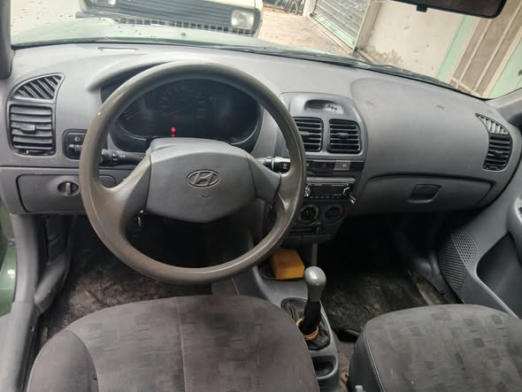 هيونداي اكسنت 2004 - صورة 5