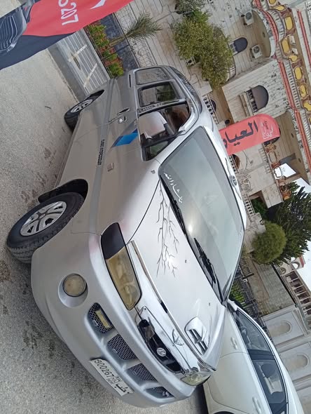 غير محدد ستاركس 2002 - صورة 2