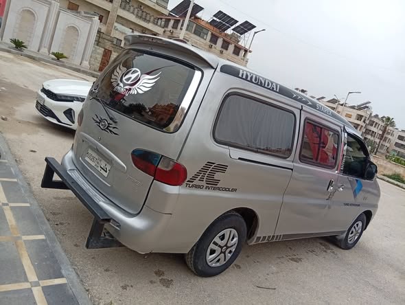 غير محدد ستاركس 2002 - صورة 4