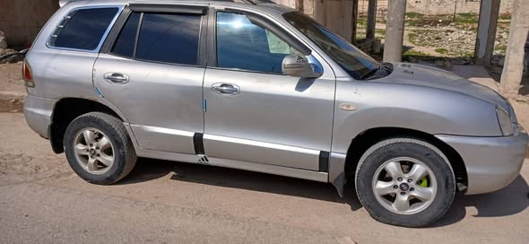 هيونداي سانتافيه 2005 - صورة 3