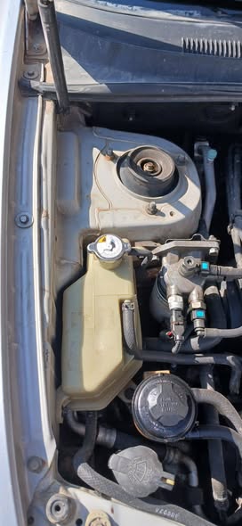 هيونداي سانتافيه 2005 - صورة 5