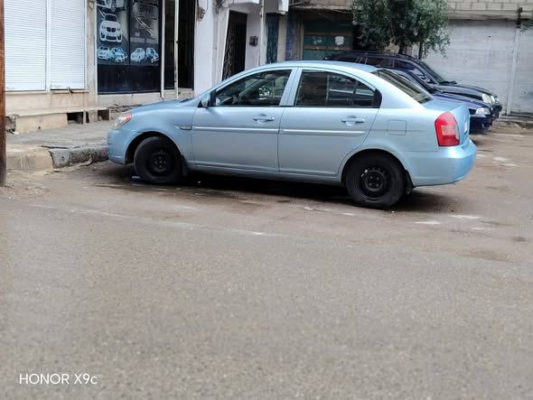 هيونداي فيرنا 2007 - صورة 1