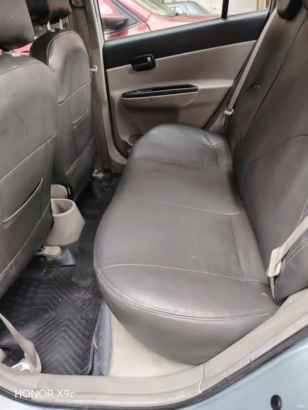 هيونداي فيرنا 2007 - صورة 4