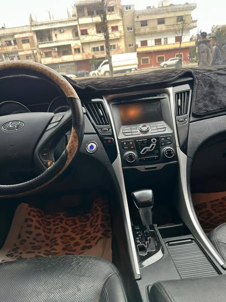 هيونداي سوناتا 2011 - صورة 5