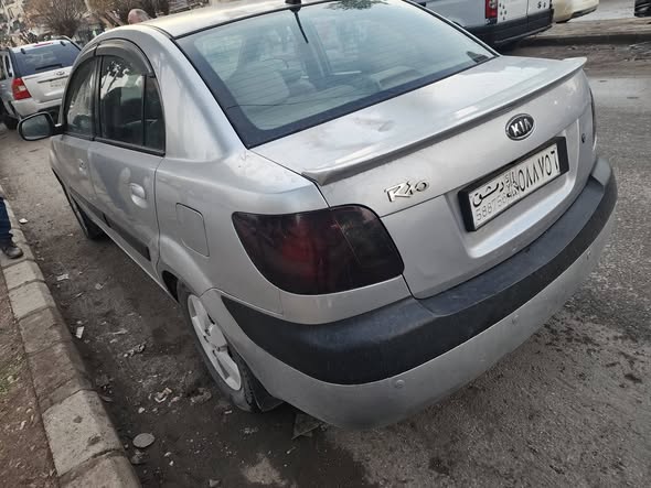 كيا ريو 2009 - صورة 3