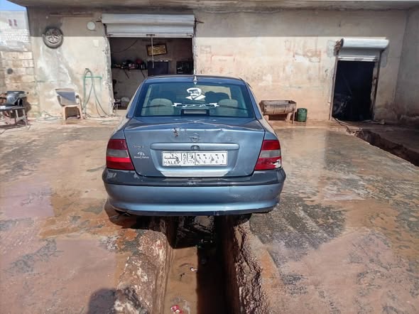 أوبل فيكترا 1998 - صورة 3